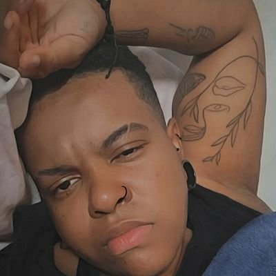 euanitcha's profile picture. peço desculpas a todos que ofendi e os que ainda irei ofender
