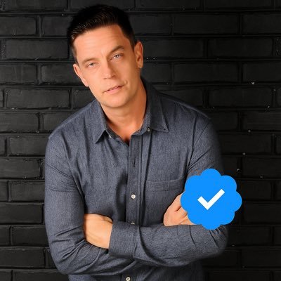 jimbreuerpage's profile picture. Comedian | SNL Alum | Podcaster | Family Man