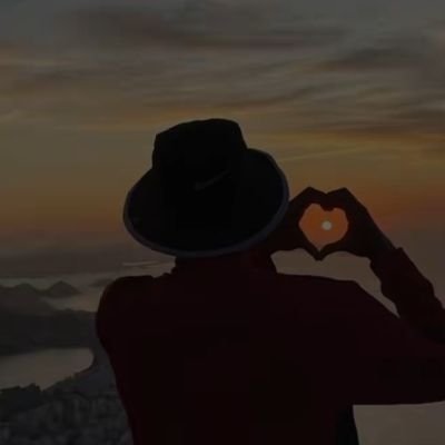 2Lxitandu's profile picture. 