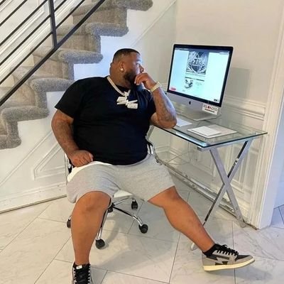 BrianJeffr80697's profile picture. 