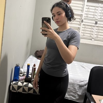 aherica0's profile picture. 🤫