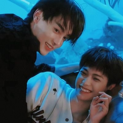 Wasana_Yoo's profile picture. #LUHAN #SEHUN 
#EXO L-1485 
@WeareoneEXO ♡ #HUNHAN #ฮุนฮาน 
#ForceBook 🦊🍅 
#TianZi 🌽 #Tianxuning #田栩宁 🍋 #ZiYu #梓渝🔮
#ZhanCheng #XingOiu #แชร์นิยายวาย