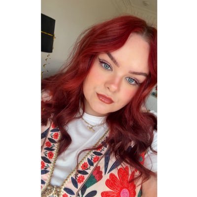 bectbh's profile picture. argumentative antithetical dream girl