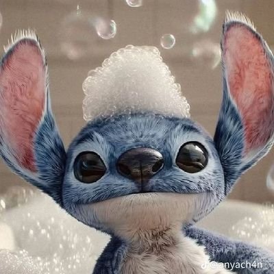 Dadah_M's profile picture. Not lost, just hidding