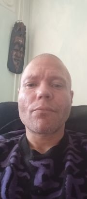 Daniel028570454's profile picture. ,..