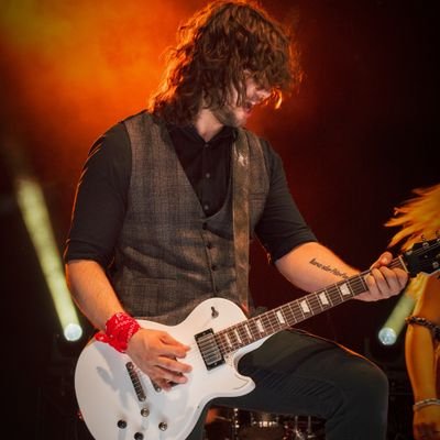 acdcfreak01's profile picture. Salvatore - 22 -  🇩🇪 
Guitarplayer - Gym - Petrolhead
Projects/Bands: 
@vips_partyband