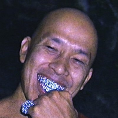 daeshikjr's profile picture. Former Senior Producer @vice/@vicenews • @cut and @bernie2020WA • @theatlantic, @thenation • Hawai’i born and raised