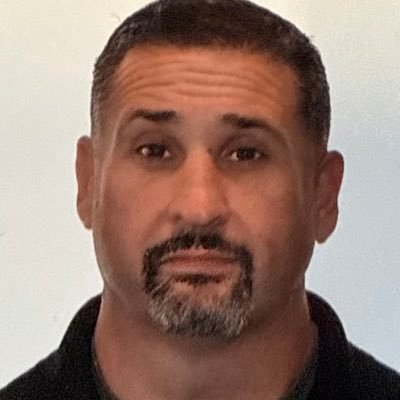 Askmikered's profile picture. Dad, husband, son, brother, godfather, bestman, real estate broker, high school football coach, construction manager, excavating contractor and FF 🏈 junkie.