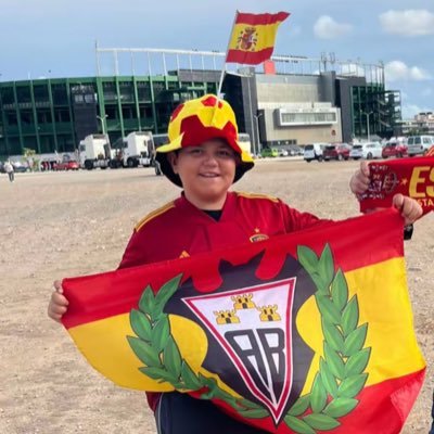 blesseeddd's profile picture. 😶😶