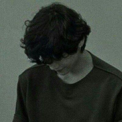 binishuye's profile picture. One love