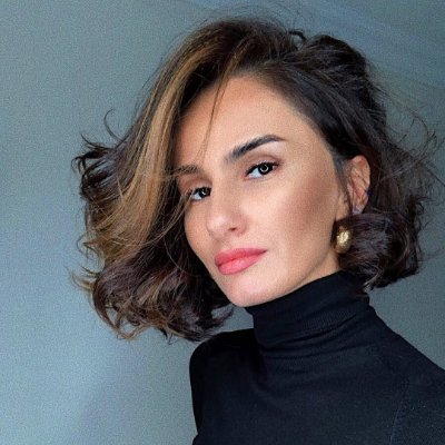 Julie_Windsor_'s profile picture. My life is an unfinished canvas