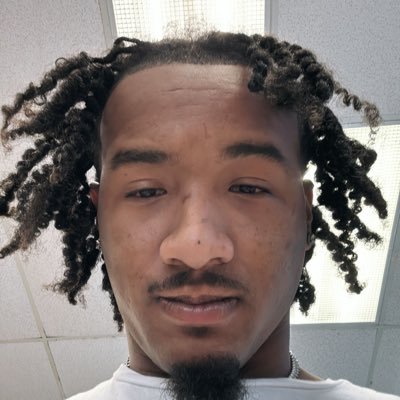 _1Taeta's profile picture. 