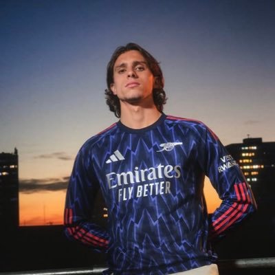 RoamThePitch's profile picture. 