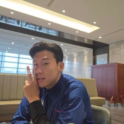super_kimzero's profile picture. $TSLL❤️‍🔥| @LAFC🇺🇸 Sonny🇰🇷 | 성심당 단골손님🥐
