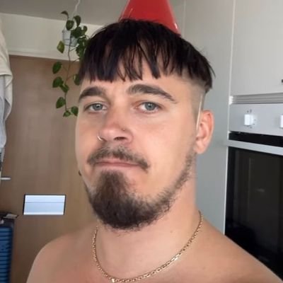 callericharts's profile picture. o twitter me odeia