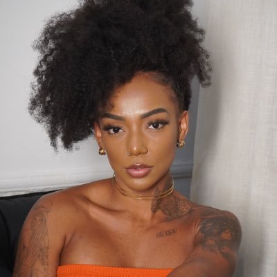 MariMolaa's profile picture. Rainha do Carnaval RJ 2023 / Musa da UPM 2026/Comunicadora / Embaixadora Rio Carnaval / Professora