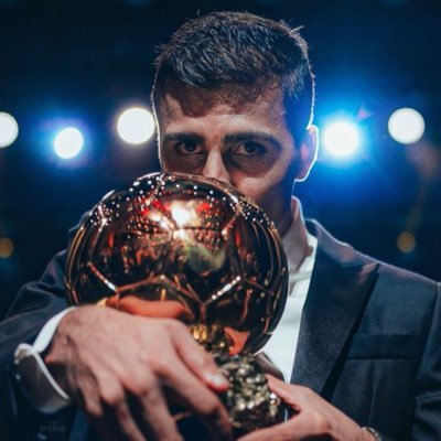 imode25_'s profile picture. 💚 ربي ارحمهما كما ربياني صغيرا