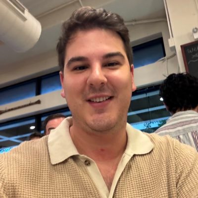 javierareariera's profile picture. Embrace new chances at happiness.