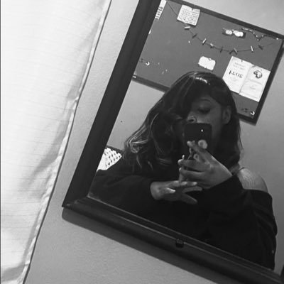 _gaygirlzonly's profile picture. A rare find. ig: @lavishxniah._                                         
    @niiixgwapoo