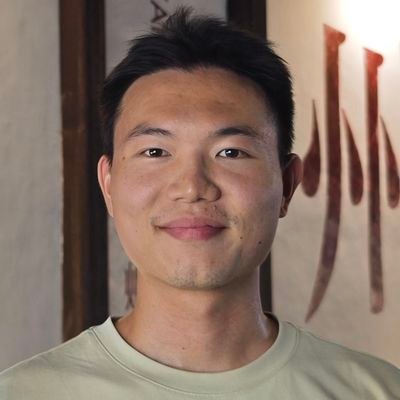 x_wukaipeng's profile picture. There is only one kind of heroism in the world
