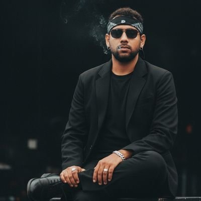 deslocho's profile picture. A person who is interested in Tech.