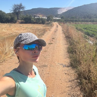 pixierunnerx's profile picture. Vegan 🌱 @pixierunne36Ø66 (hacklendi) May the force be with you 🐾