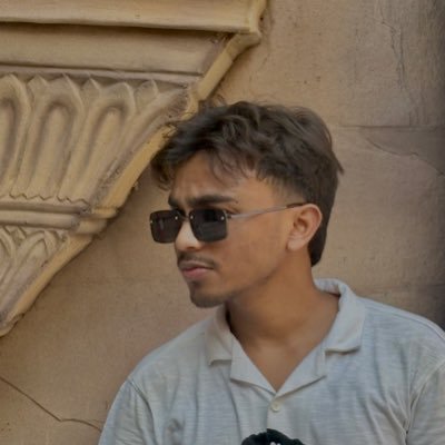 SubhayuuDas's profile picture. Building @Hirebuddy | SWE Upthrive | Ex @danfe_ai