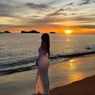 havvaya12's profile picture. 