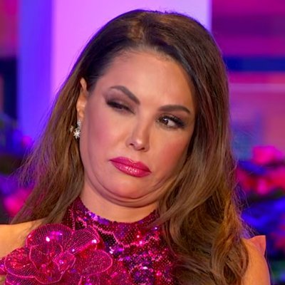 AlexaLutor's profile picture. Advocate for the sluts of America
Супер жінка з ароматом ВеДешки. 
Допитлива громадянинка.  Справа не в вас, я просто агресивна.