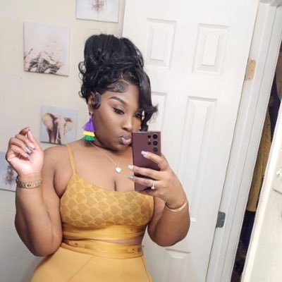 kalayziah267840's profile picture. 