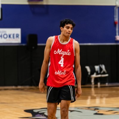 jai_deshpande's profile picture. Brandeis MBB | Jack of all trades