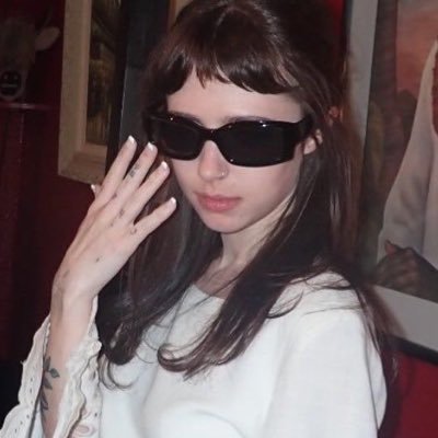 vampblossom's profile picture. 