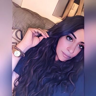 Angrezkhatoon's profile picture. Dolce & Ghabrana
