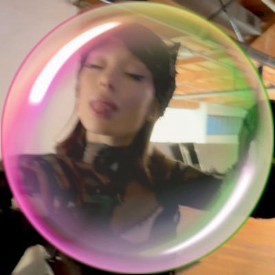 bttroffpostin's profile picture. Chronically Online Arianator