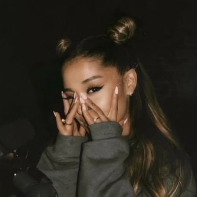 zarasleafs's profile picture. misandrist, butch lesbian, audhd, stream midnight sun ✨