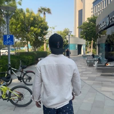 3br7n's profile picture. 