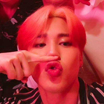 yourgirlaleyna's profile picture. ot7, jimin enthusiast