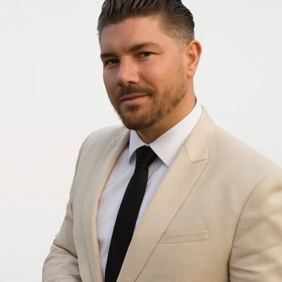 DavidSauraPerez's profile picture. ⏺️ Hard Worker