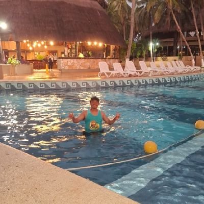 reyeschan234271's profile picture. Trabajar y cosar de mi familia