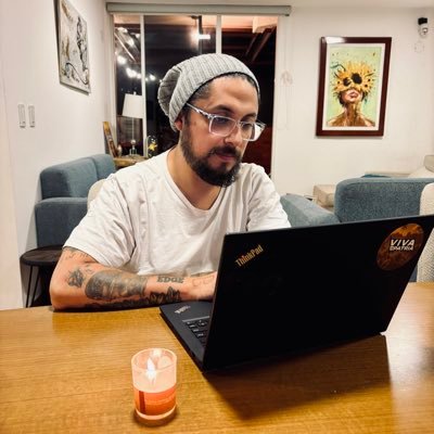 montenegro_fj's profile picture. Navegando entre los llantos de esta red. 😭 Tus cuatro verdades. disponible en Radio Fuego 106.1, YouTube e Instagram