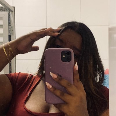 mahcrz_'s profile picture. 