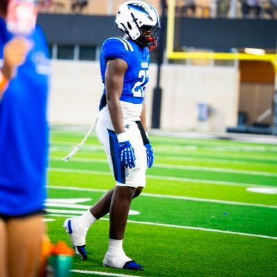 Memphiz_1's profile picture. class of 2027 | 6,3 defensive end | north crowley high school | number 9018282011 | instagram Memphiz._1