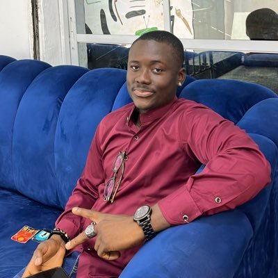 theFiyinAtinmo's profile picture. Dr⚕️| “to become a paragon you need to para gan”