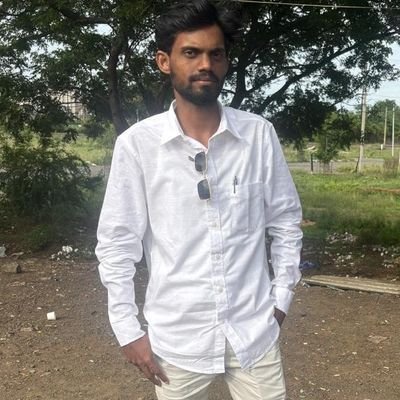 vj_lakshmanan's profile picture. எதையும் தாங்கும் இதயம் வேண்டும்🇮🇳❤️😎
#Engineer🖥️ #பாட்டாளி_மக்கள்_கட்சி #PMK 🇷🇴✊🥭🙏