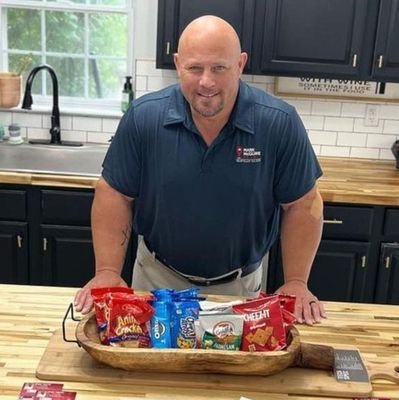 CollinsAlb12521's profile picture. A powerful idea communicates some of its strength to him who challenges it.