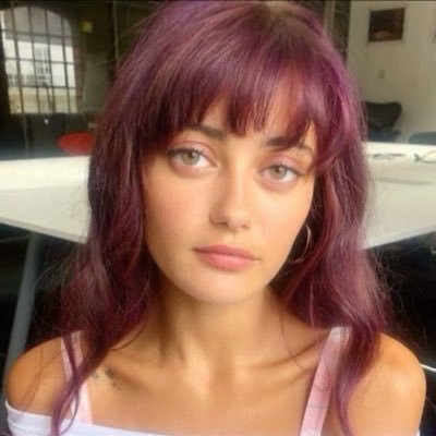 ANTLERQUEER's profile picture. hater first lesbian second // @8herball