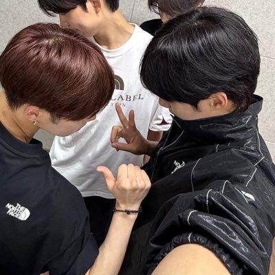 haoseohouse's profile picture. 🏠 FOR #HAOSEO #JUNSEO 🎶 #JIAHAO 🦢