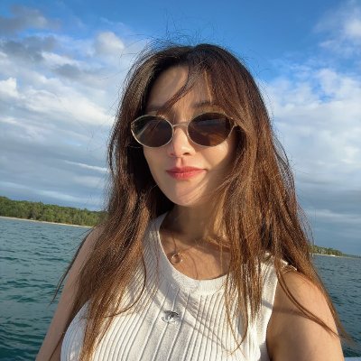 caroline72li's profile picture. 🚀 Energetic & Positive Leader | 🇺🇸Believer in the American Dream | MAGA | 🤝 Open for meaningful conversations! 🚫 No explicit content