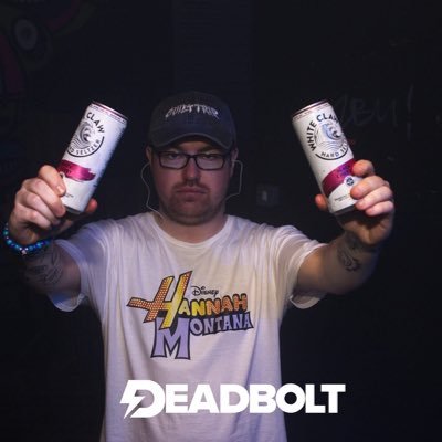 P4raSite3ve__'s profile picture. 30 | Promoter | Rep | Writer | just having a nice time