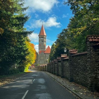 RyanDriehuys's profile picture. Zonder Willem van Oranje waren we toch niet Nederland geweest wrs.
Aanrader: De Zwijger. René van Stipriaan.
Aanrader: Wisselwachter. Geert Mak.